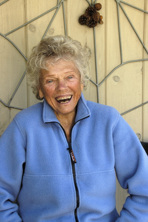 2007-09-30 Mom in Williamstown.jpg