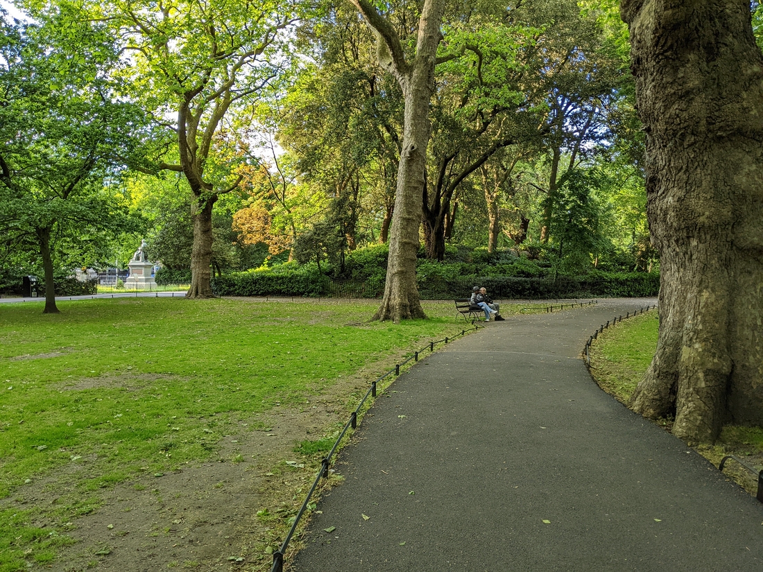 2022-05-29 225 St Stephen's Green Park, Dublin.jpg