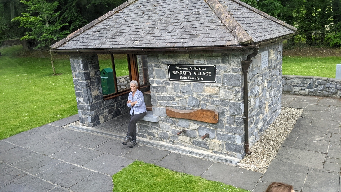 2022-05-31 087 Karen Davis meets us at Bunratty.jpg