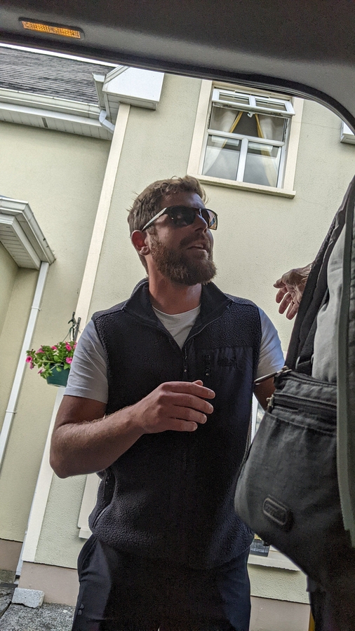 2022-06-01 002 Van to Dingle.jpg
