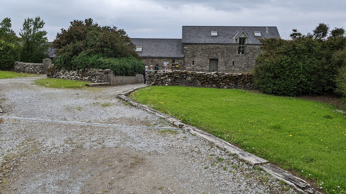2022-06-05 273 Museum & gift shop at Gallorus Oratory, Dingle Peninsula.jpg