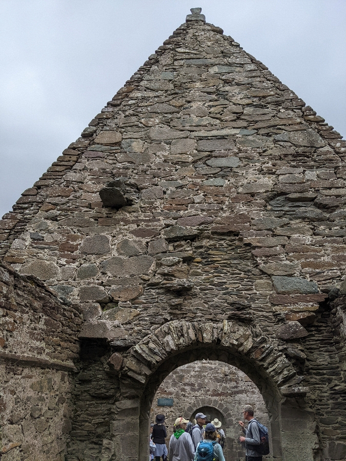 2022-06-05 349 Kilmalkedar Church, Cosan na Naomh, Dingle Peninsula.jpg