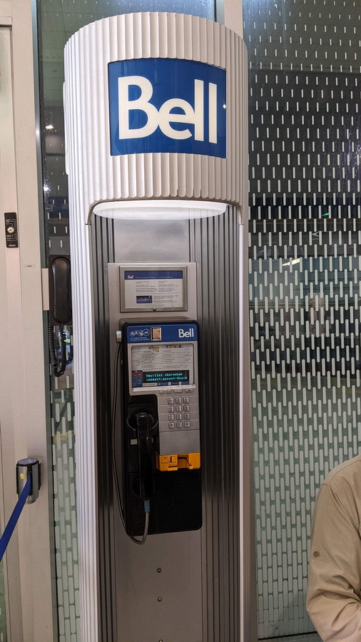 2022-06-11 01 Montreal bus depot.jpg