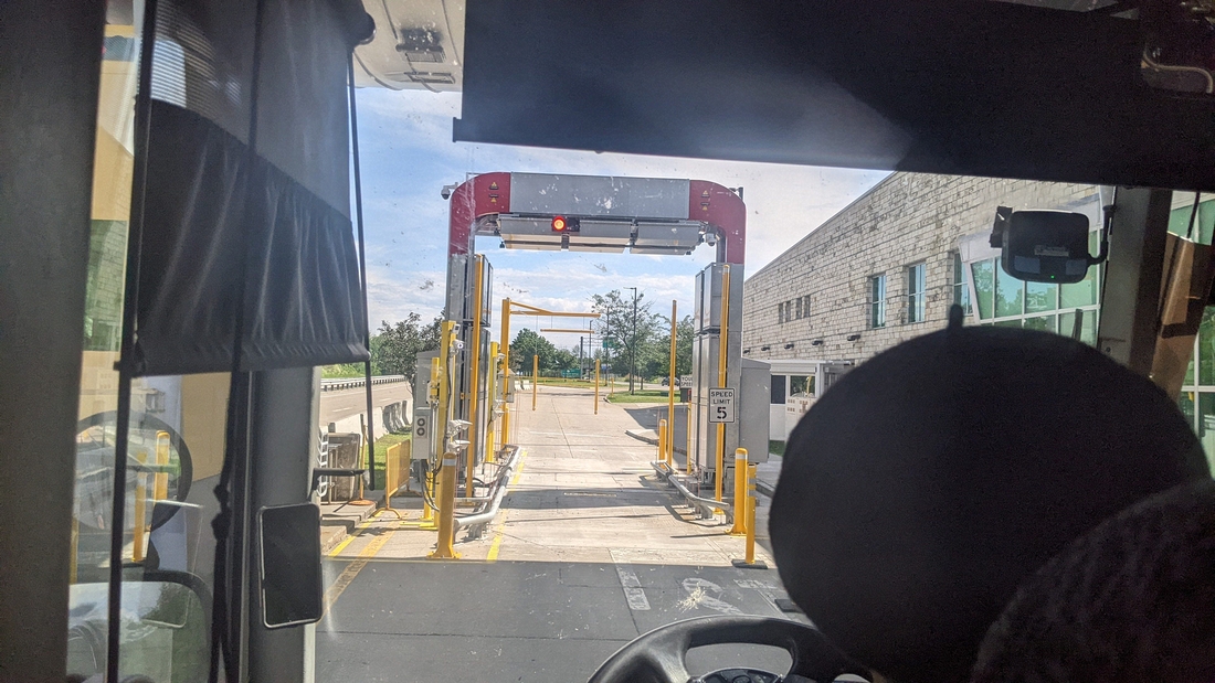 2022-06-11 34 US Customs, Bus from Montreal to Boston.jpg