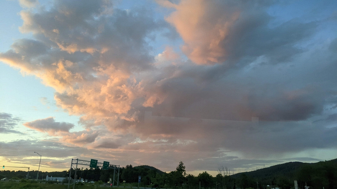 2022-06-11 58 Bus from Montreal to Boston.jpg