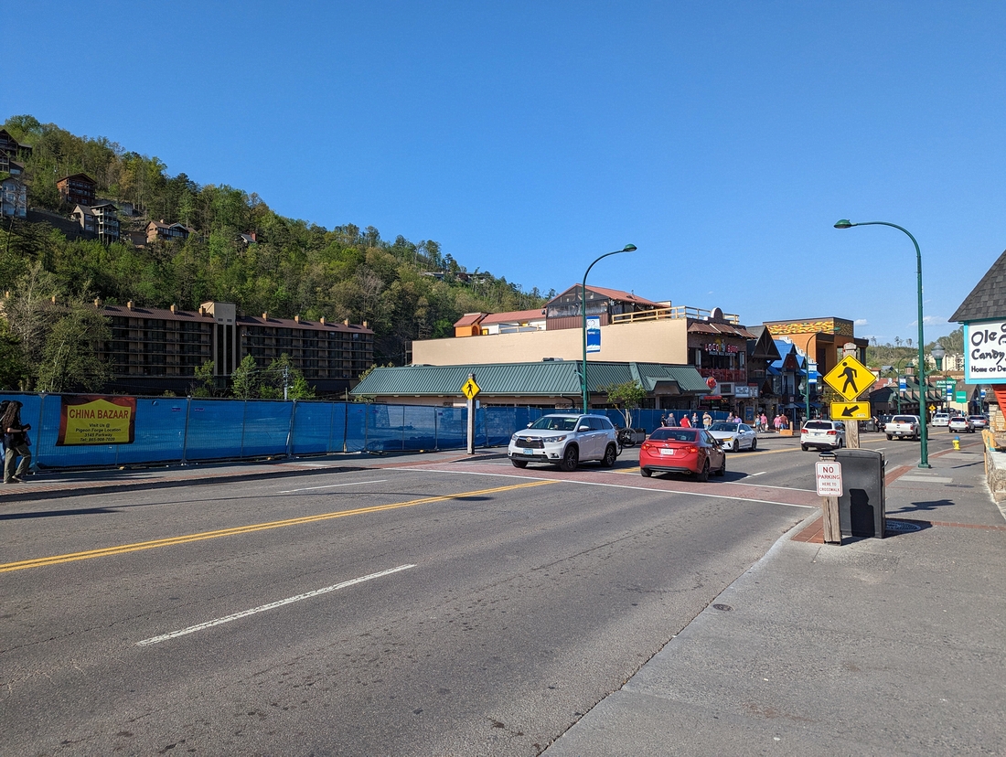 2023-04-18 03 Heading toward the schlock, main drag, Gatlinburg TN.jpg