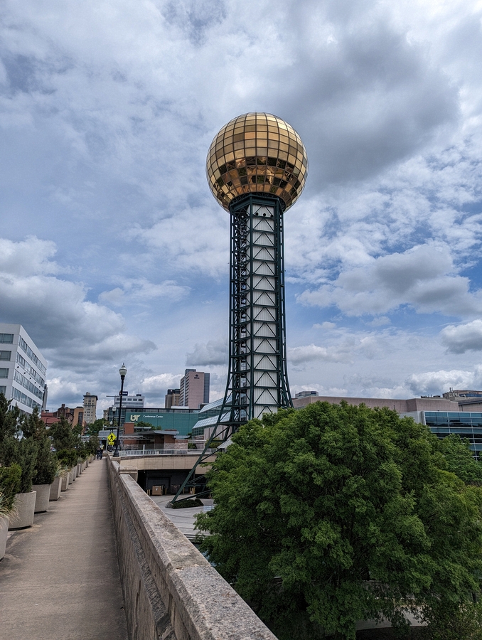 2023-04-23 03 Tennessee River walk, Knoxville TN.jpg