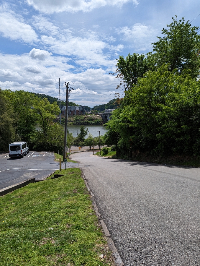 2023-04-23 09 Tennessee River walk, Knoxville TN.jpg