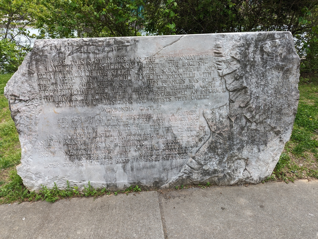 2023-04-23 44 Tennessee River walk, Knoxville TN.jpg