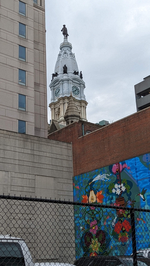 2023-05-09 030263 'Water Gives Life' mural by Eurhi Jones, David McShane & 600 volunteers, Philadelphia.jpg