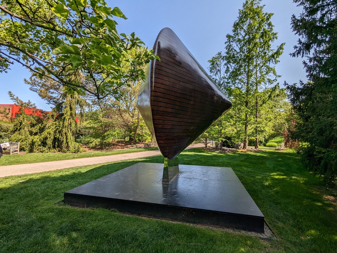 2023-05-10 019 Schatz's Spaceship (2010), E Calder Powell (inspired by the Oloid); Grounds for Sculpture, Hamilton NJ.jpg