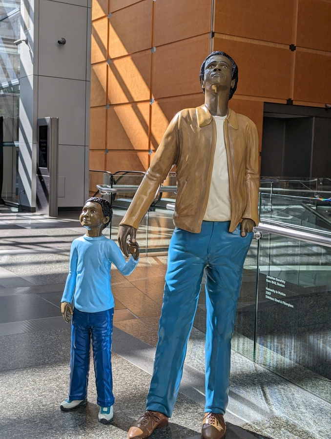 2023-05-10 409 The Concourse at Comcast Center, Philadelphia PA.jpg